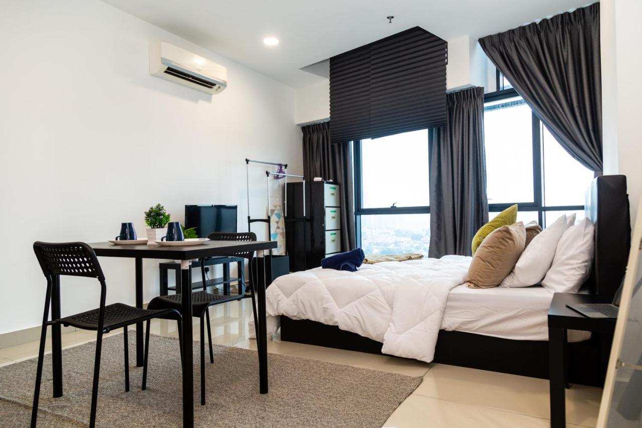 Studio Units At Pacific Tower Near Jaya One By Comfyasia Petaling Jaya Exterior photo