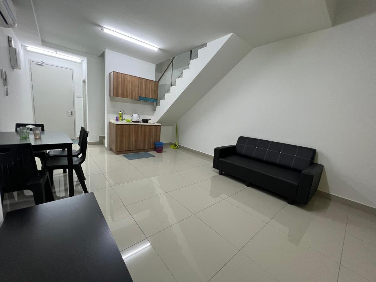 Studio Units At Pacific Tower Near Jaya One By Comfyasia Petaling Jaya Exterior photo